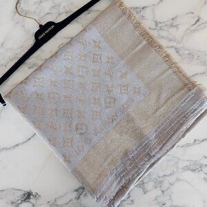 Authentic Louis Vuitton chale monogram